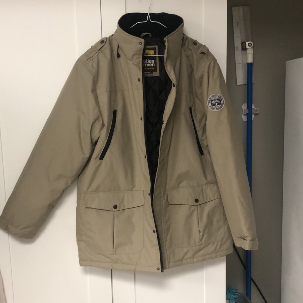 Atlas for men insulated multi-pocket jacket